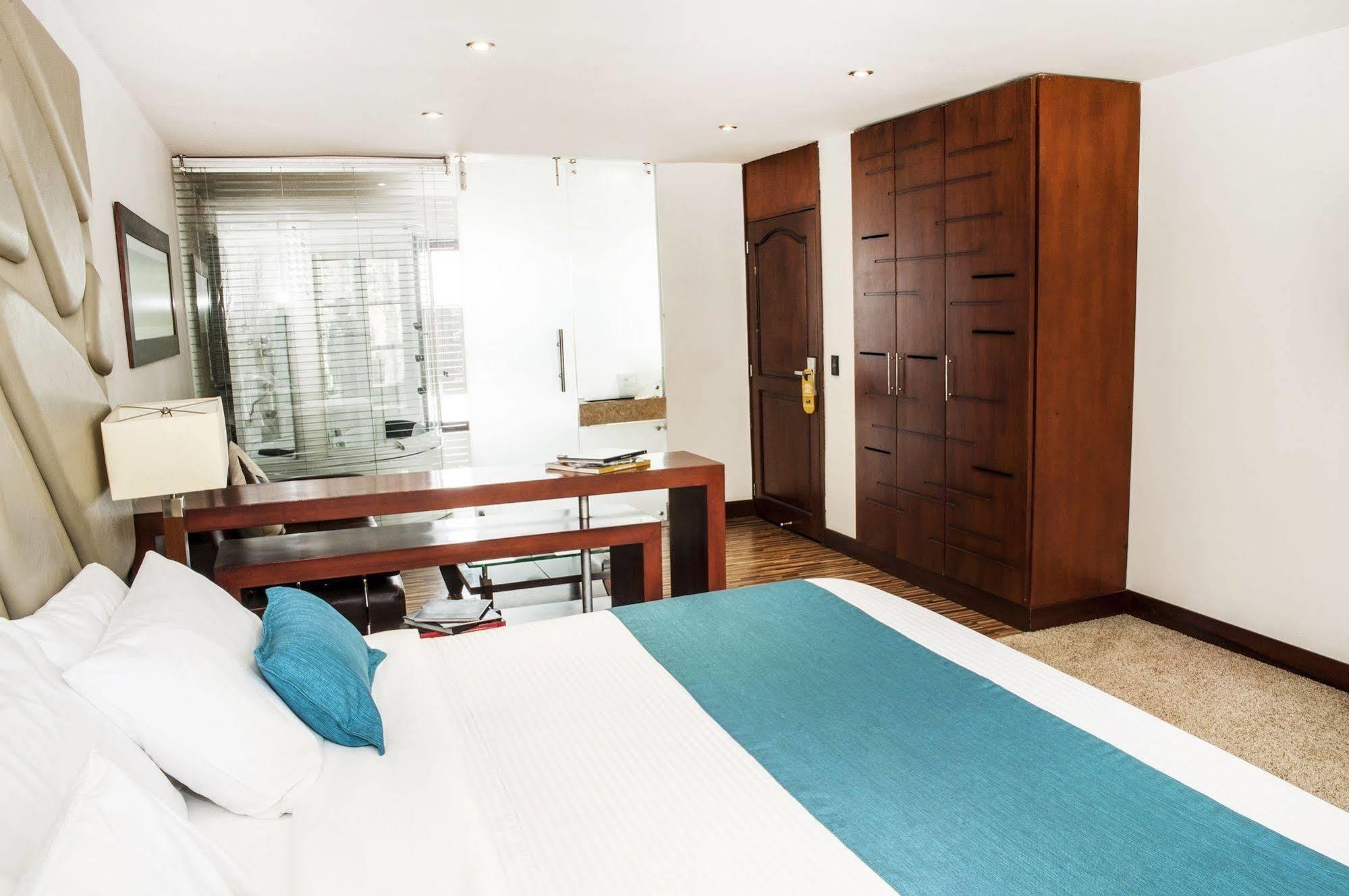 Hotel Virrey Park Bogota Ngoại thất bức ảnh